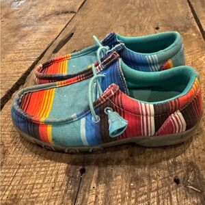 Girl’s size 1 serape Roper Shoes
